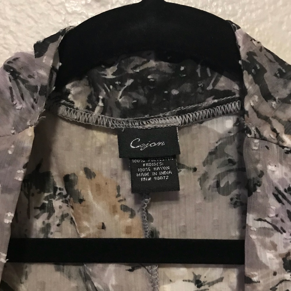 Floral Kimono - Picture 3 of 4